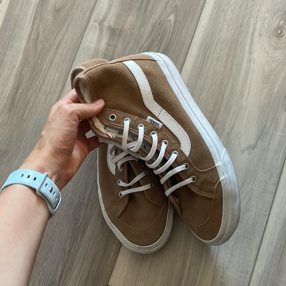 Tan Suede Vans - Picture 3 of 5